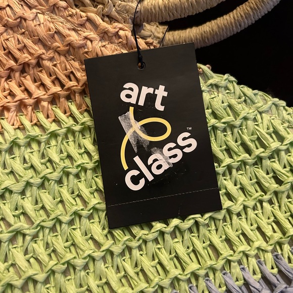 Art Class Straw Tote - Picture 3 of 9